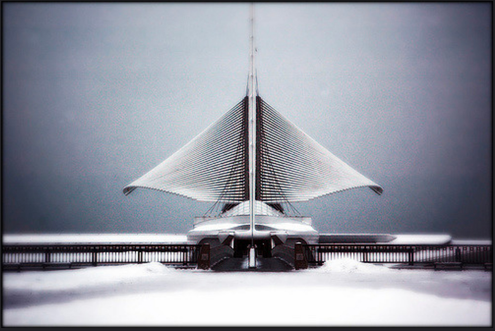 Milwaukee Art Museum folding its wings