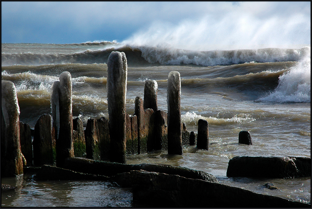 Winter storm waves