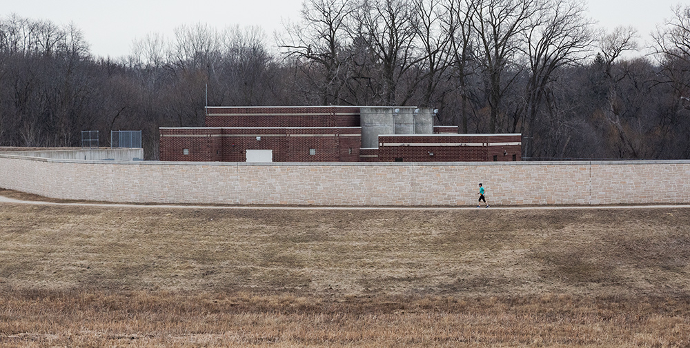 jogger on basin road