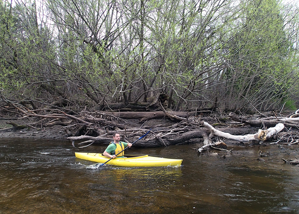 solo kayaker