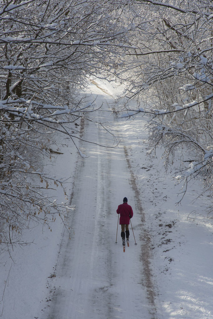 Skiing on the Oak Leaf Trail at Riverside Park