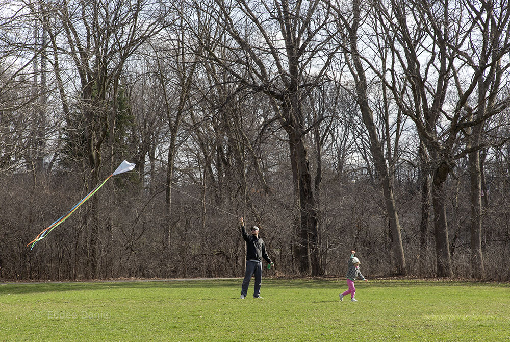 A kite-flying lesson, Cannon Park, Milwaukee, WI.