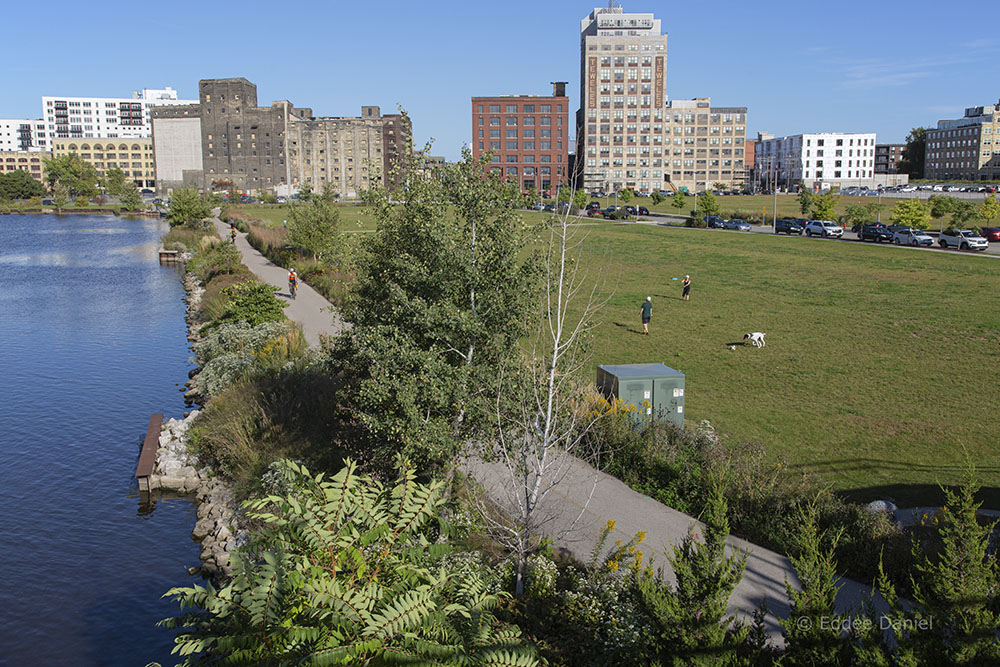 Hank Aaron State Trail enters the east end of the Menomonee Valley at Reed Street Yards.