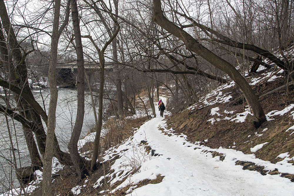 East Bank Trail approaching Capitol Drive