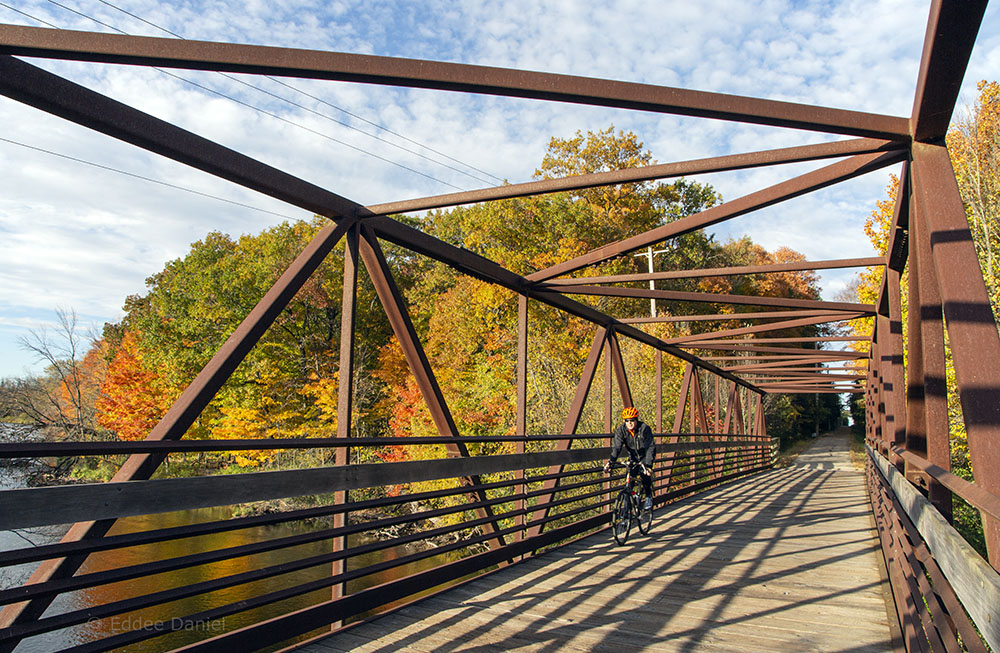 Milwaukee River bridge, Ozaukee Interurban Trail, Town of Grafton