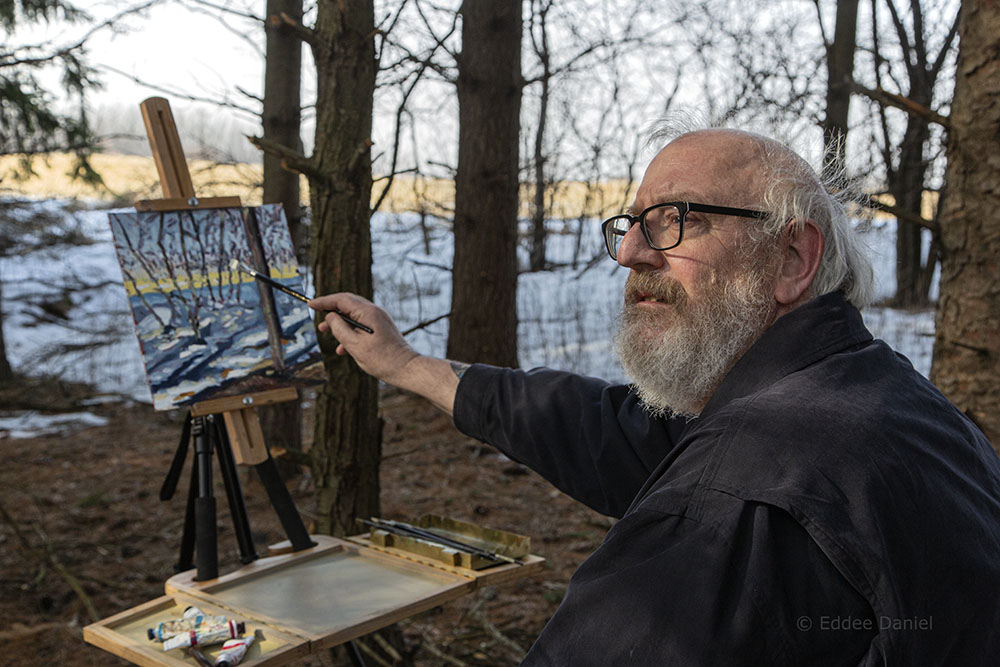 Tom Smith painting en plein air at Spirit Lake Preserve.