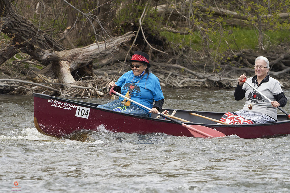 Jwin and Dawn heading into Estabrook rapids.