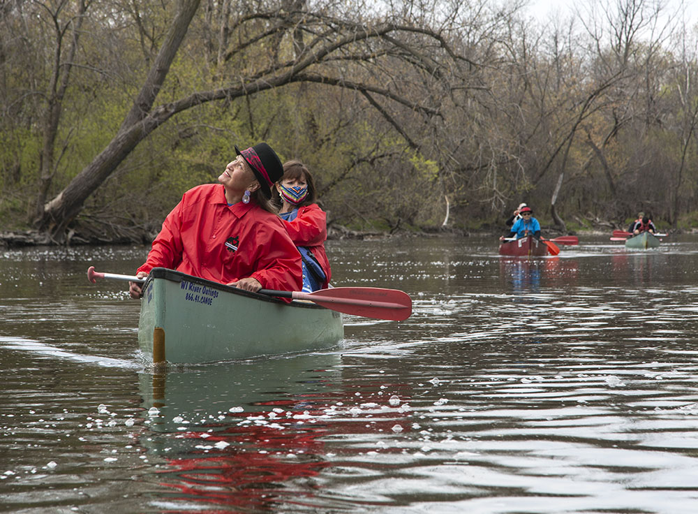 Oralann and Siobhan Marks enjoy the natural views at Estabrook Park.