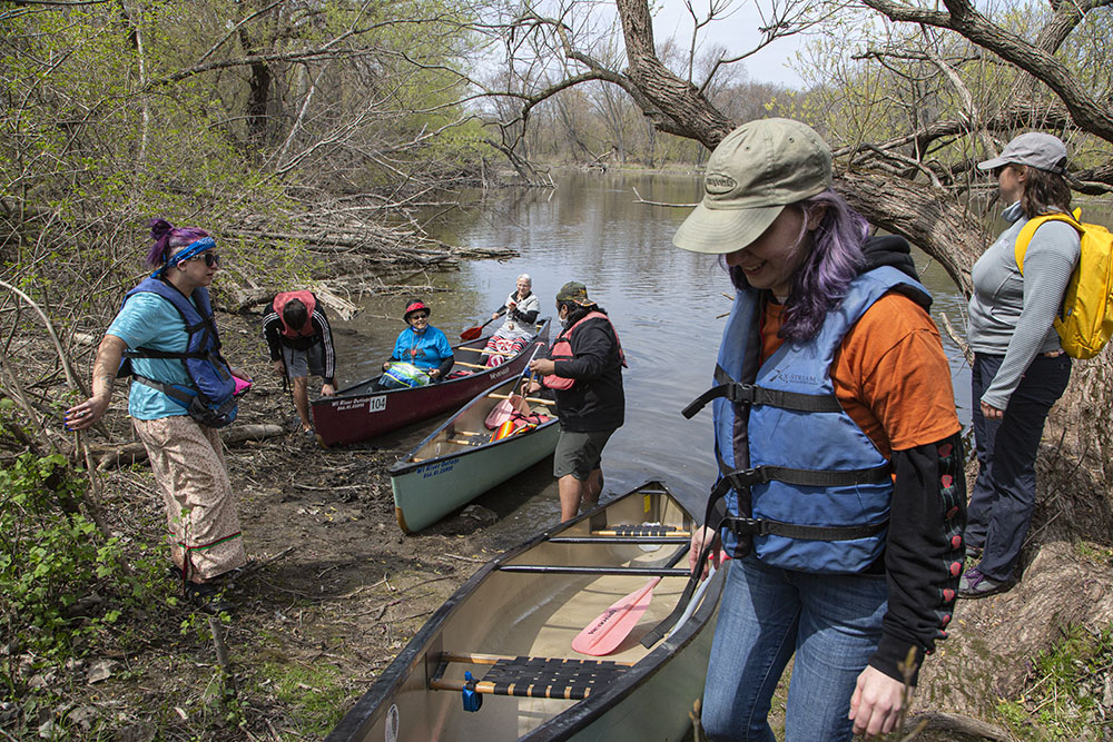 Portage take out to avoid Estabrook Falls.