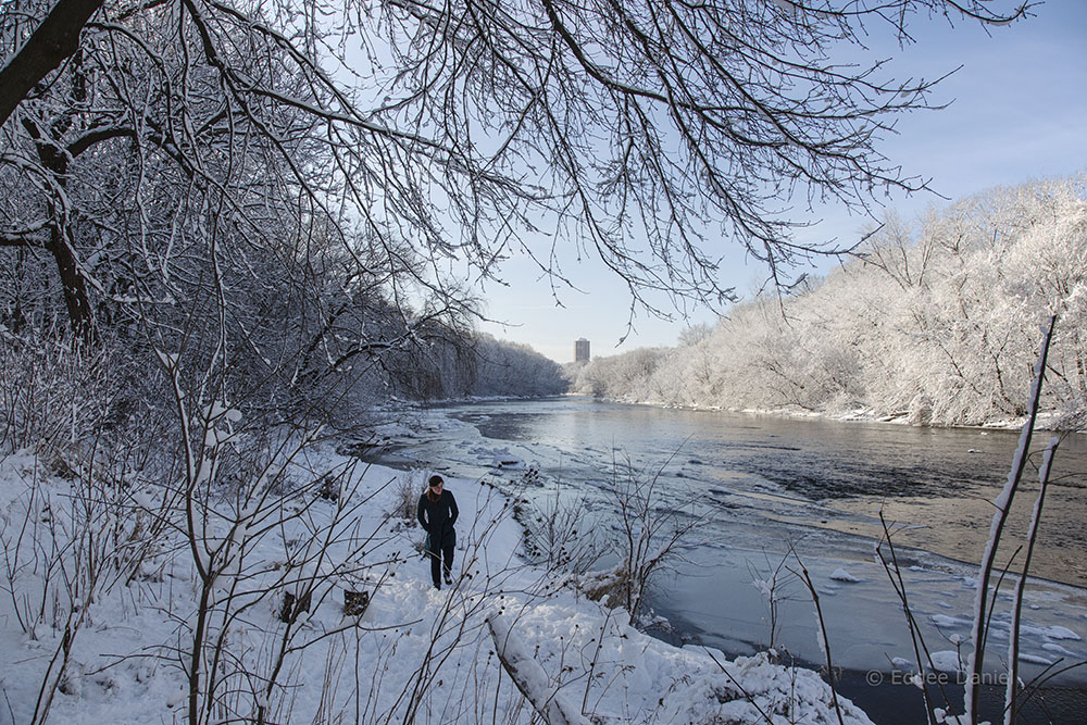 A winter hike along the river at Hubbard Park.