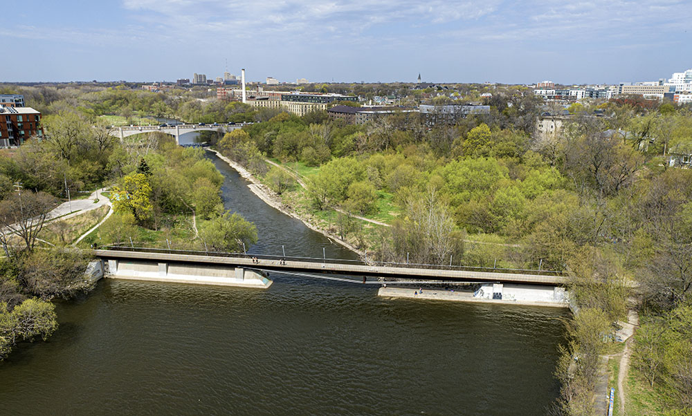 Pedestrian bridge at the site of the former North Avenue Dam.