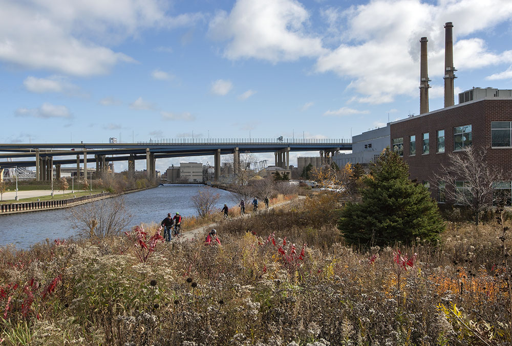 A loop of the Hank Aaron State Trail brings the riders up close to the Menomonee River.