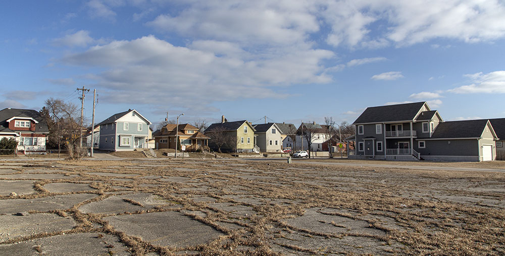 Lack of tree cover at 20th St and Walnut in 53205 zip code, one of the lowest-income zip codes in the county.