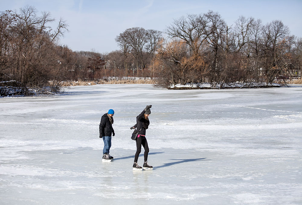 Free skating across the lagoon.