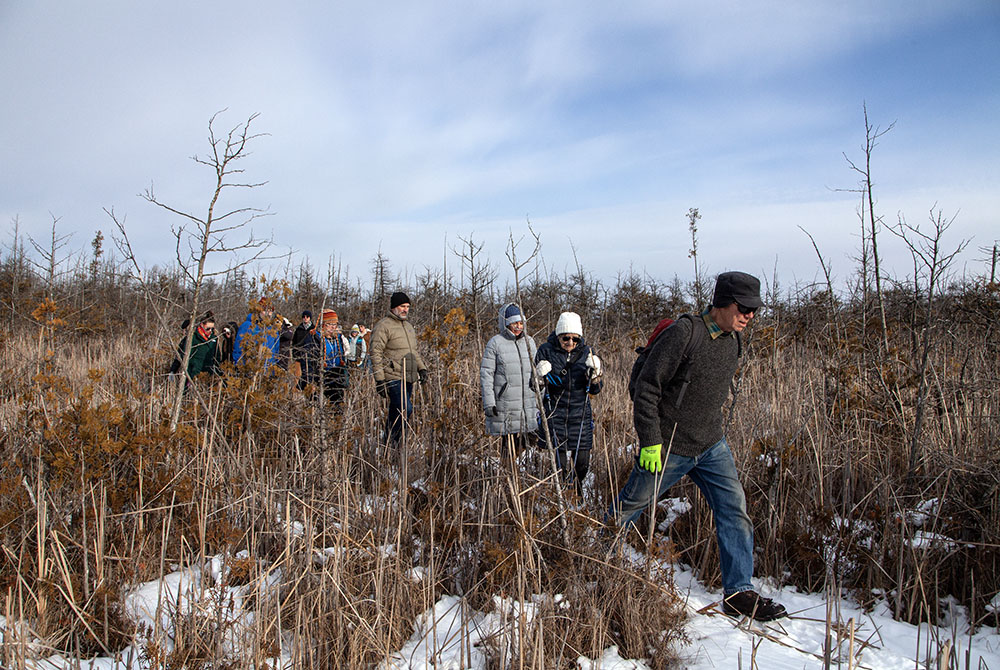 Hike leader Jim Reinartz, Director Emeritus of the UWM Field Staton, setting the pace.