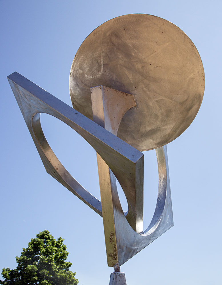 "Interim IX" (detail) by Bruce Niemi (Kenosha, WI). Stainless steel. Inspired by the artist's faith in God, the power and beauty of nature, and meant to represent the energy and balance of dance.