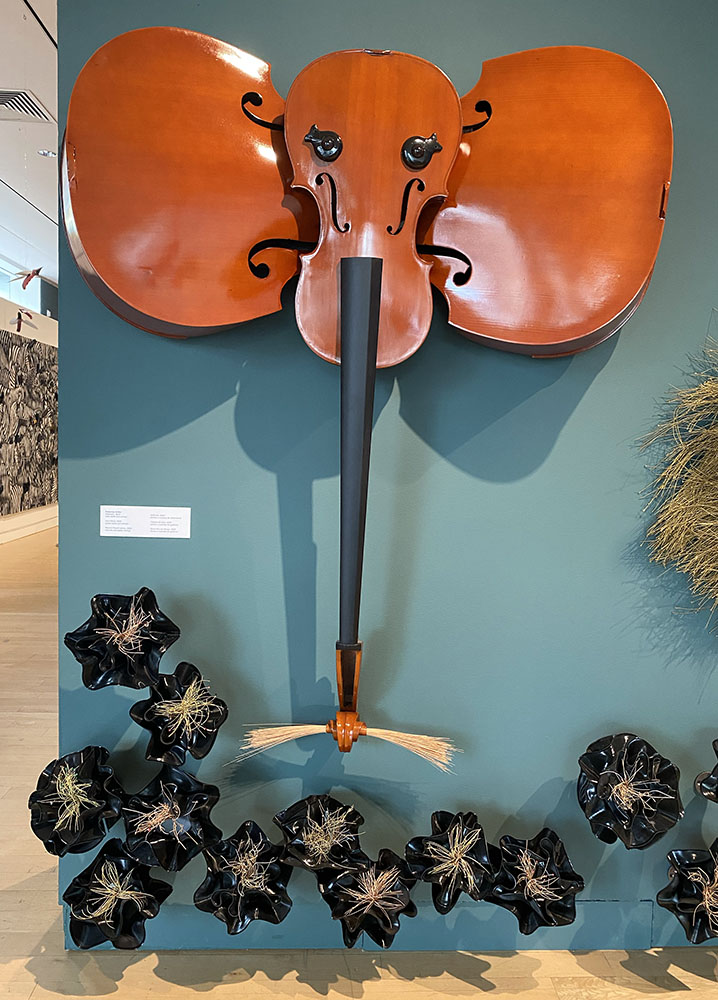 Elephant, made of a bass violin