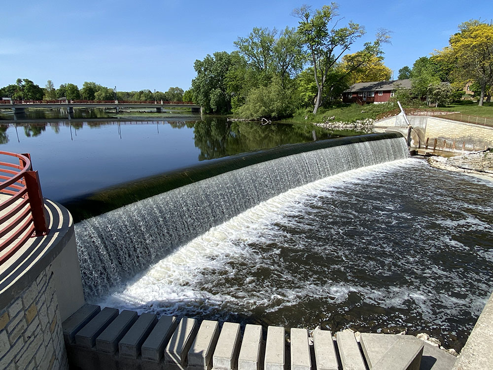 Fish can now migrate as far upstream as this dam in Grafton. 2023.