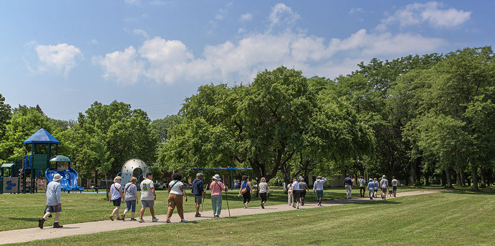 The Oak Leaf Trail runs through Meaux, which follows Lincoln Creek. It connects with the Lincoln Creek Parkway, which is in the midst of a road-to-trail conversion to make the Oak Leaf Trail a longer off-road experience.