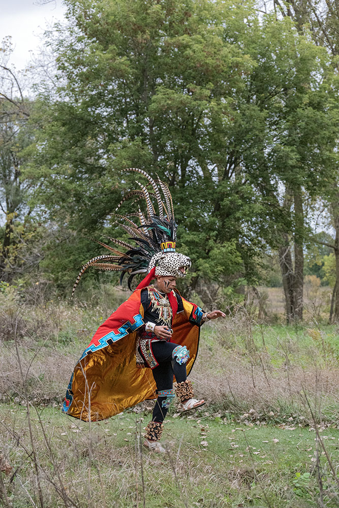 Into the Forest/Al Bosque - Aztec Dance with Popoxcomitl, Ometochtli 2