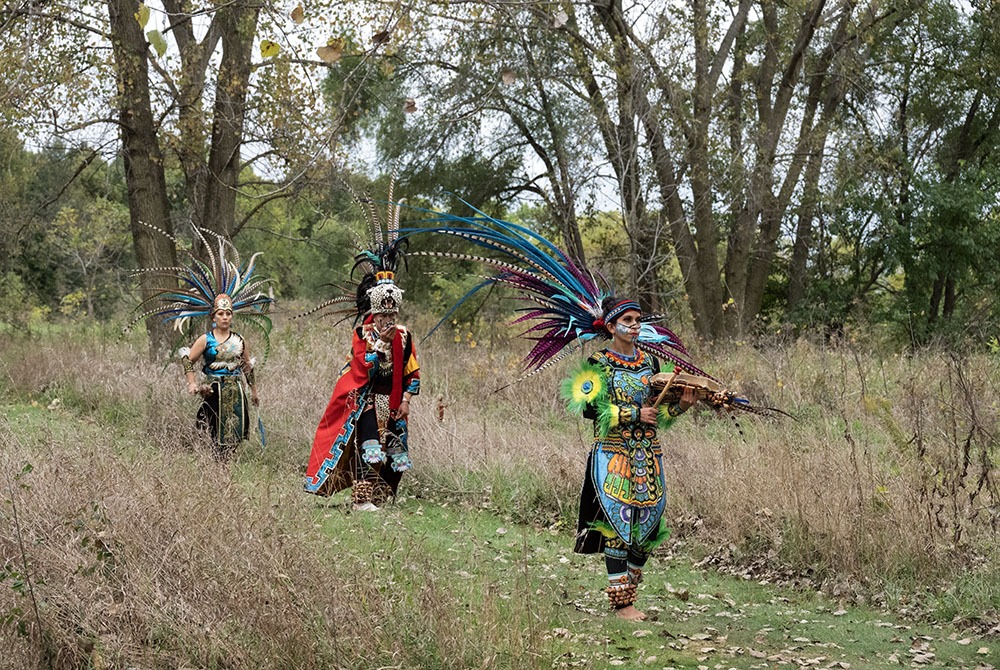 Into the Forest/Al Bosque - Aztec Dance with Popoxcomitl, Ometochtli