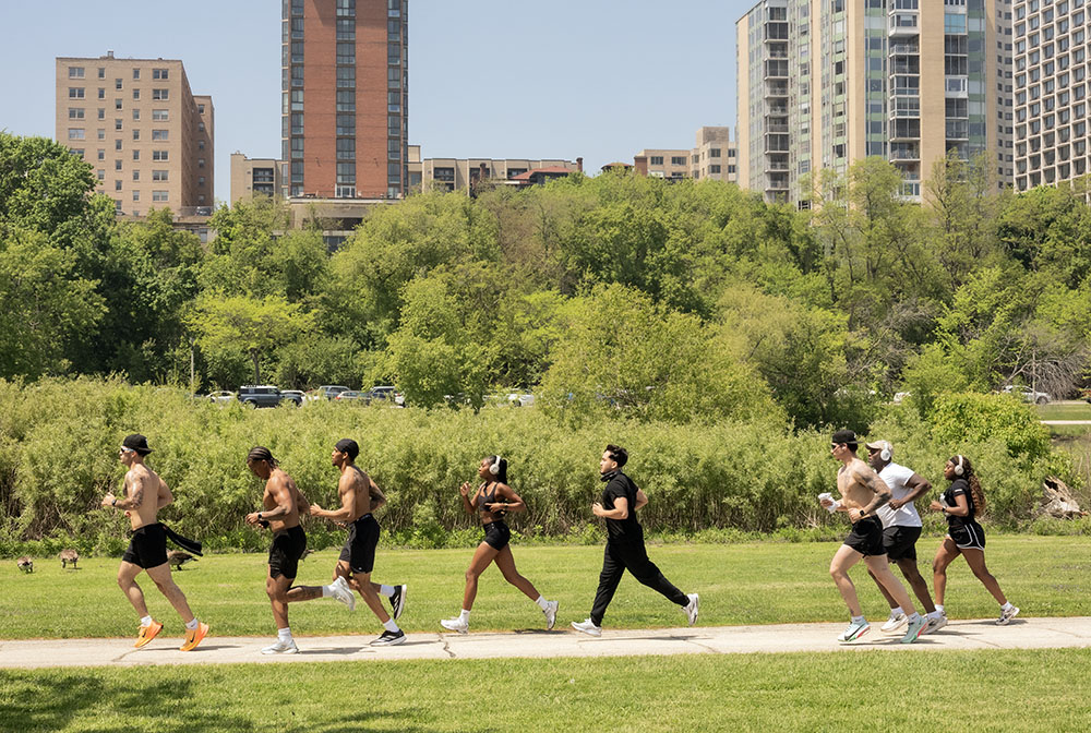 These are just a few of a large group of runners. I didn't catch the name of the group or the event.