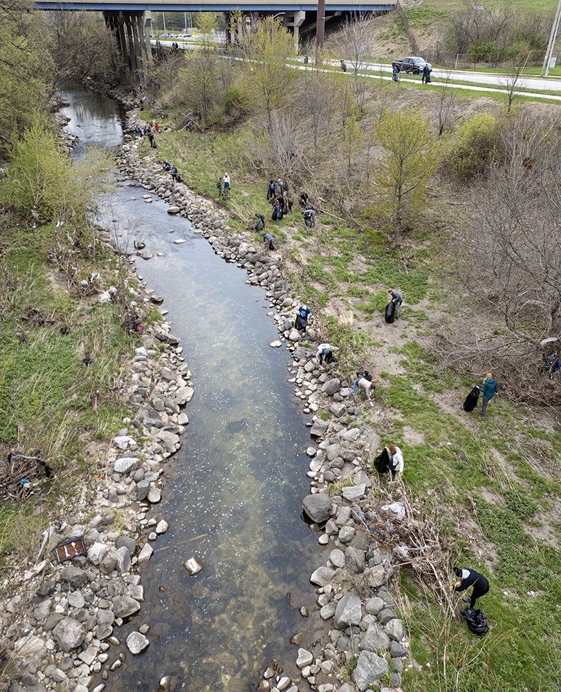 Aerial view of the action near I-94.