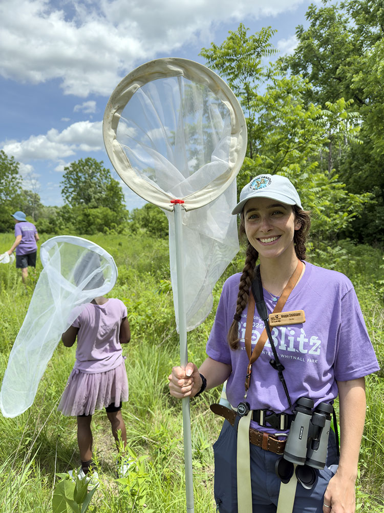 Maggie Steinhauer leading a guided dragonfly expedition.