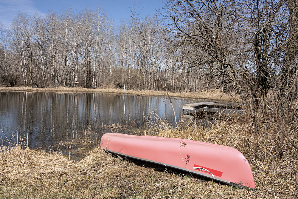 Remote Heron Pond. No one went boating on this occasion.