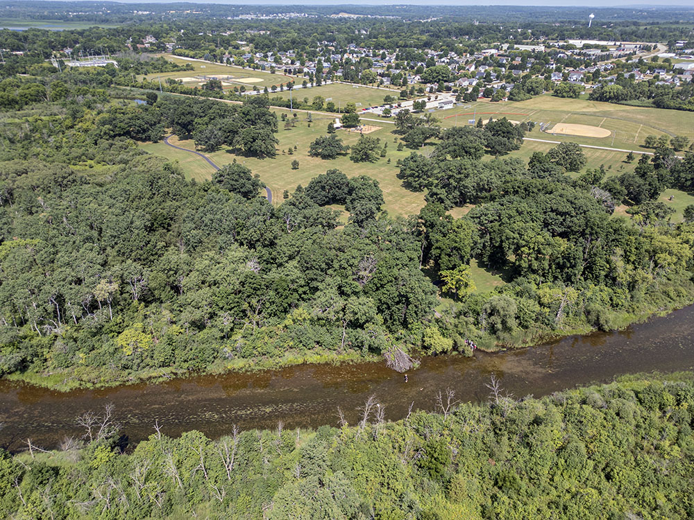Miniwaukan Park and Mukwonago River State Natural Area. The Village of Mukwonago park, mainly playing fields, sits adjacent to the State Natural Area, which includes a stretch of the river that is one of the most biologically-rich mussel habitats in the state. 